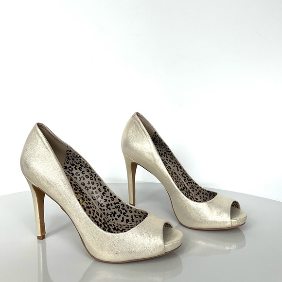 JS-SARAS, gold open-toe heels - Picture 1 of 13
